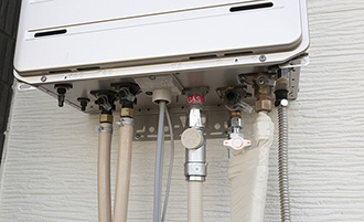 給湯器の水抜きは必要？　水抜き方法やそれ以外の凍結防止策や凍結したときの対処法を紹介