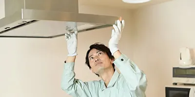 レンジフード(換気扇)の交換費用相場と交換タイミング・選び方