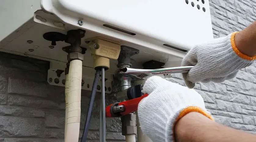 壊れてからでは遅い!冬の給湯器トラブルの落とし穴